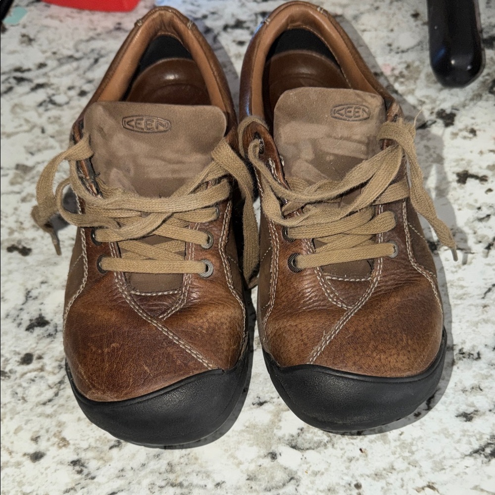 Keen women’s size 8 - Picture 6 of 7